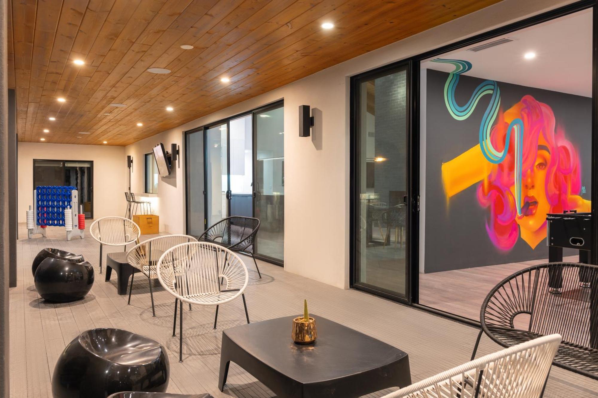Luxury Micro-Resort, Theater, Sauna, Heated Pool Phoenix Exterior photo